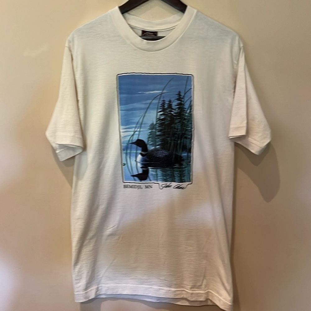 Vintage USA waterfowl Loon art tee by John Akers I’m Size L